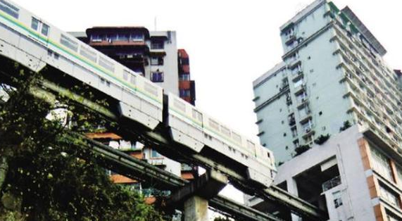 上海将现地铁穿楼过